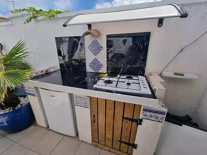 Casa amb 3 habitacions, piscina i llic&egrave;ncia tur&iacute;stica