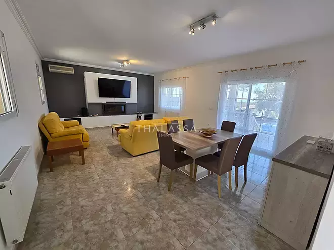 Casa espaiosa a Els Olivars (Roses) amb piscina i llic&egrave;ncia tur&iacute;stica