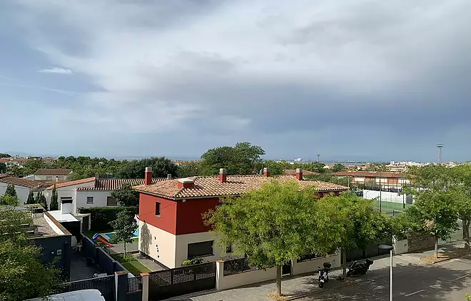 BONIC APARTAMENT A MAS OLIVA DE ROSAS