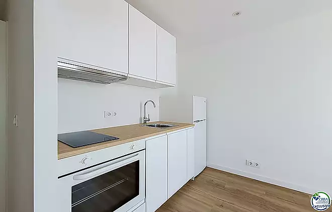 Apartament a primera línia de mar a Empuriabrava
