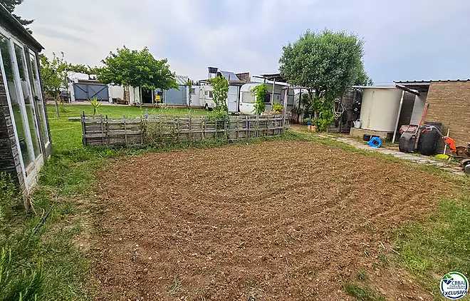 Hort en venda zona Hostalets de LLers