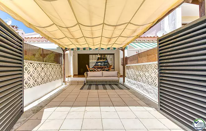 BONICA CASA A EBRE EMPURIABRAVA
