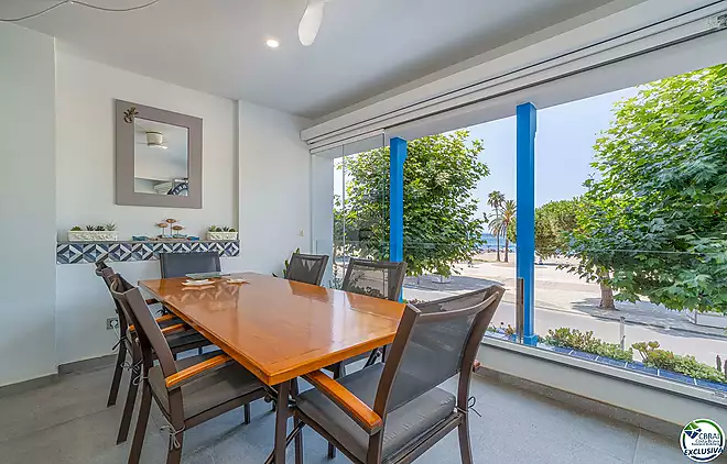 Magn&iacute;fic Apartament a Primera L&iacute;nia de Mar