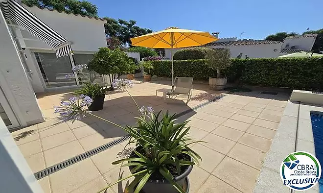 Casa d´una sola planta amb llicència T. - Sector Montseny