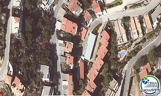 PARCEL·LA URBANA DE 604 M² A CANYELLES PETITES AMB VISTA AL MAR