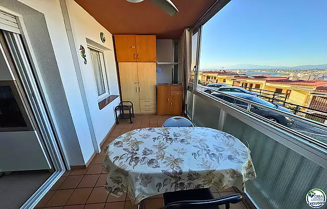 Encantador apartament d’1 habitació amb vistes panoràmiques a la badia de Roses