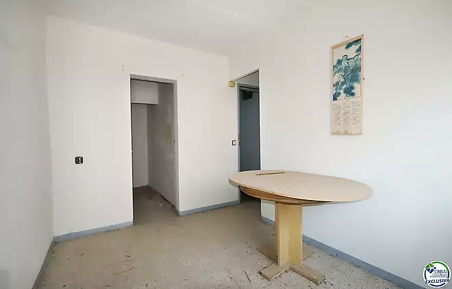 Casa amb gran potencial al centre de Santa Llogaia