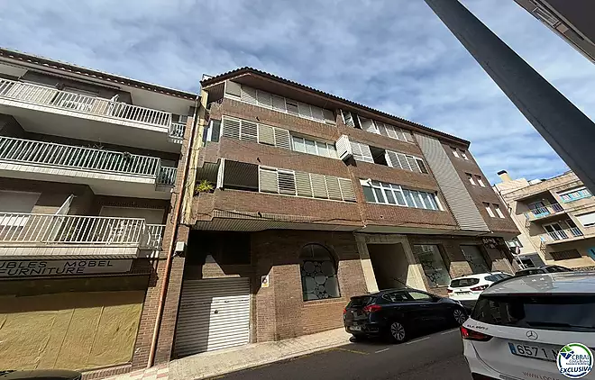 Atic en ple centre de Roses
