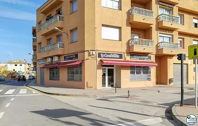 Bar-restaurant for sale