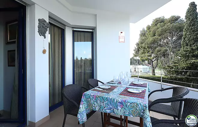 Apartament de 3 habitacions amb terrassa i plaça d’aparcament al Port de Lla