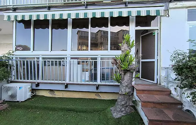 Apartament 1 habitació amb jardí privat a Santa Margarita