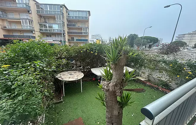 Apartament 1 habitació amb jardí privat a Santa Margarita