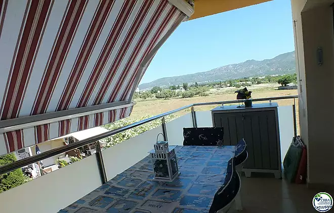 Bonic apartament amb pàrquing privat