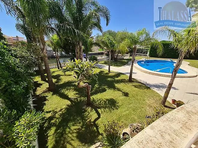 House with mooring of 25m - Noguera area
