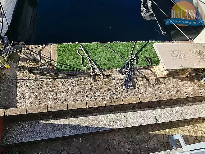20m mooring in the center with boxroom - Salins area