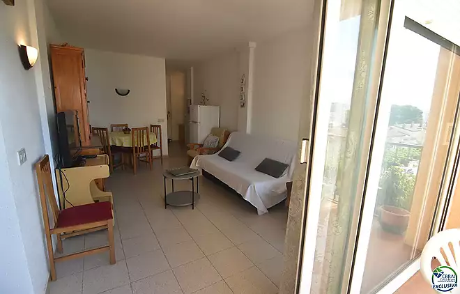 Apartament amb piscina i aparcament a Santa Margarida, Roses