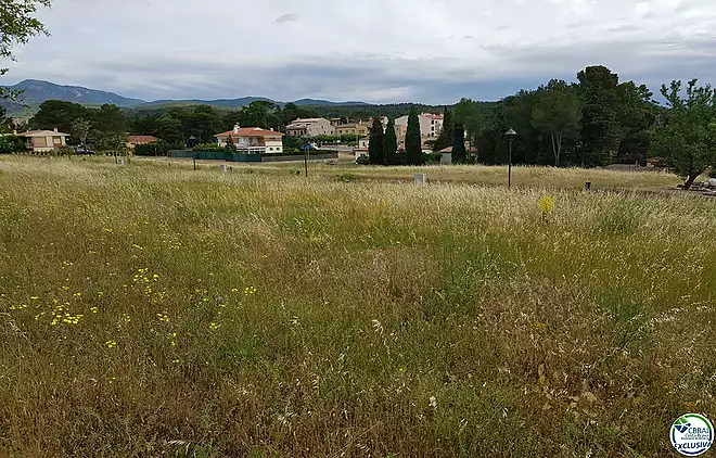 For sale in Darnius
